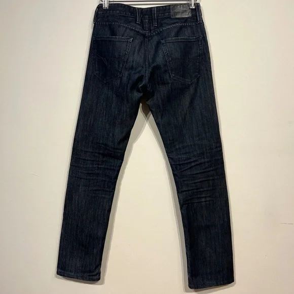 Guess Jeans - Picture 2 of 4